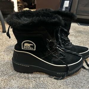 Sorel Black Snow Boots with Plush Lining Women’s Size 10